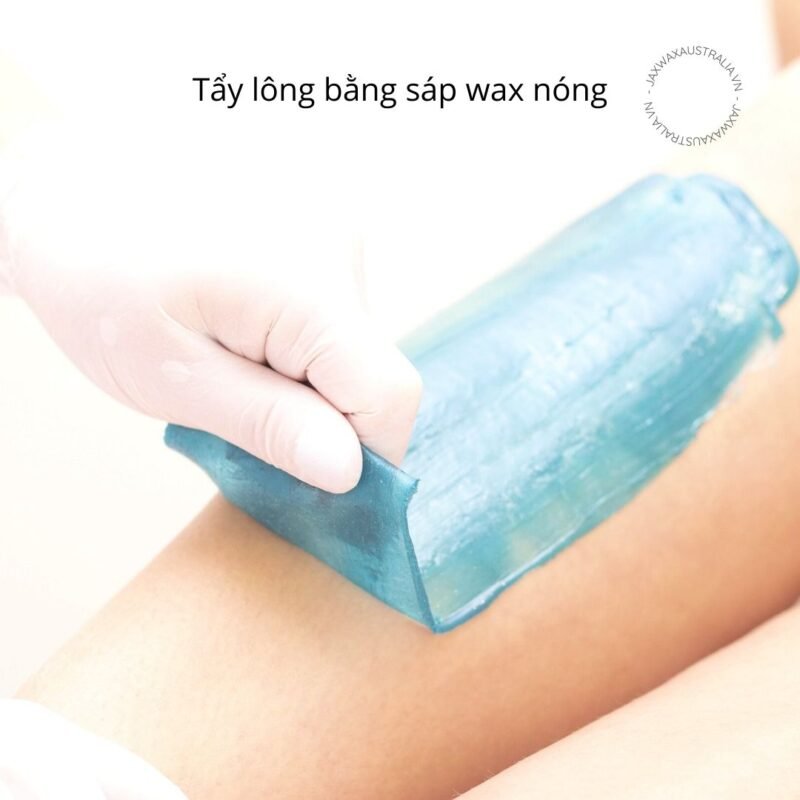 Tẩy lông bằng sáp wax nóng